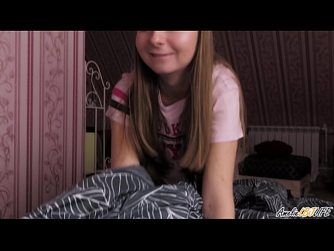 ❤️ בלונדי יונקת את ה-BFF שלה עמוק ומקבלת גמור בפה סופר-סקס בפורנו iw.niceporn.ru ❤